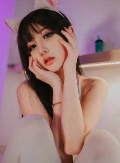丰满女学生_BD国语在线视频观看
